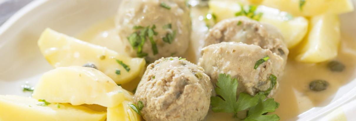Königsberger meatballs in caper sauce